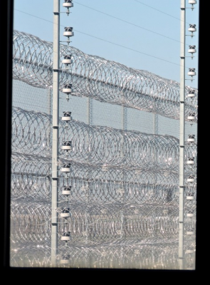 The razor wire is outside the Southeast Correctional Center. Photo by Amy Linn.