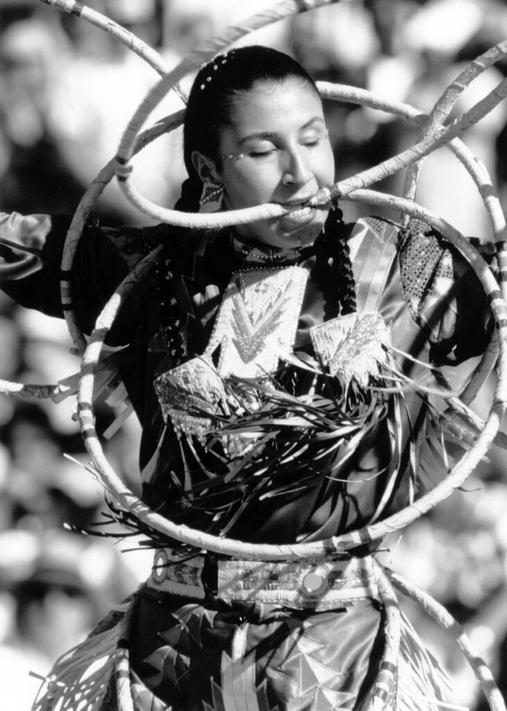 2000 World Champion Hoop Dancer Lisa Odjig, Adawa/Ojibwe, of Ontario Canada. Photo by Heard Museum/Craig Smith
