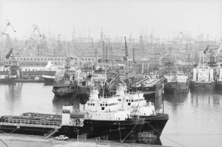 The port of Baku.