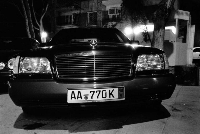 Baku by night–Mercedes for sale.
