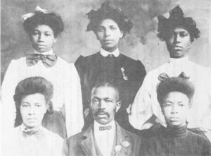 The family of Robert Shelton Jones: Rose Jones Holloman is seated at the left.